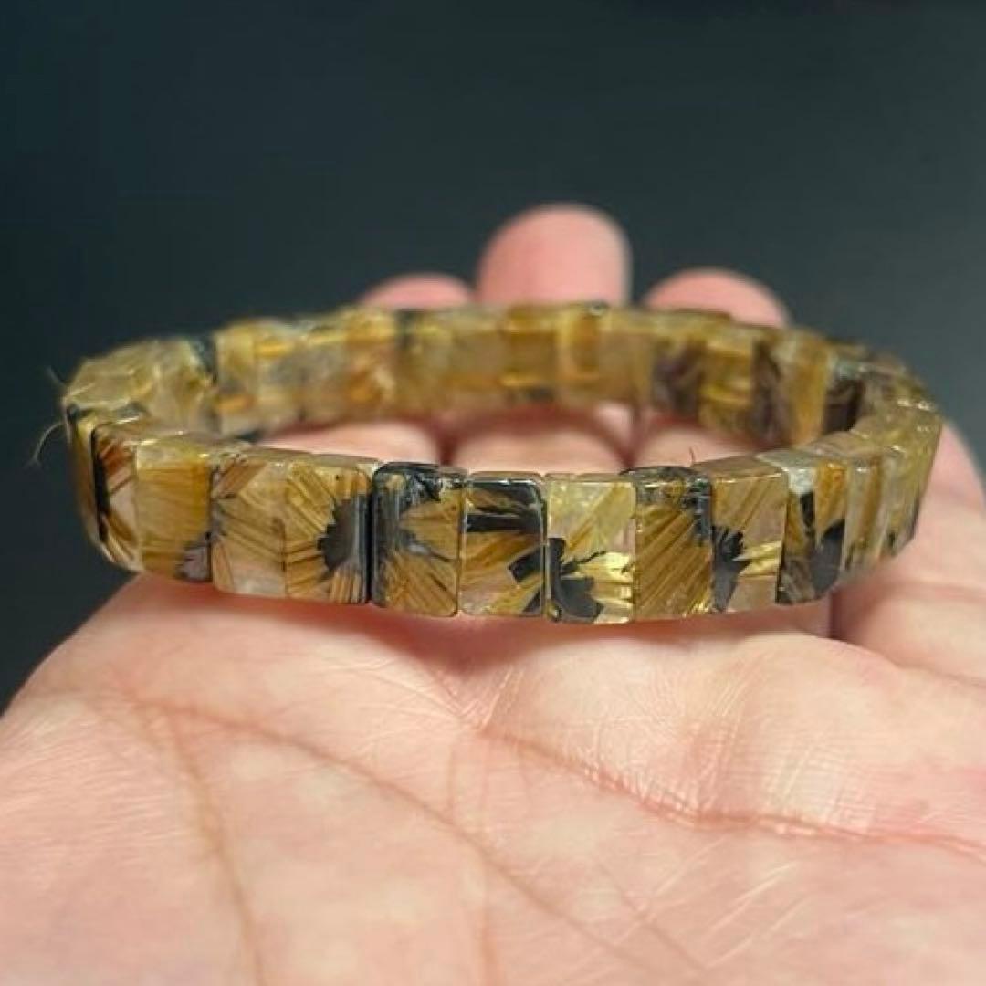 最終価格 ヘマタイトタイチンルチルクォーツ バングル