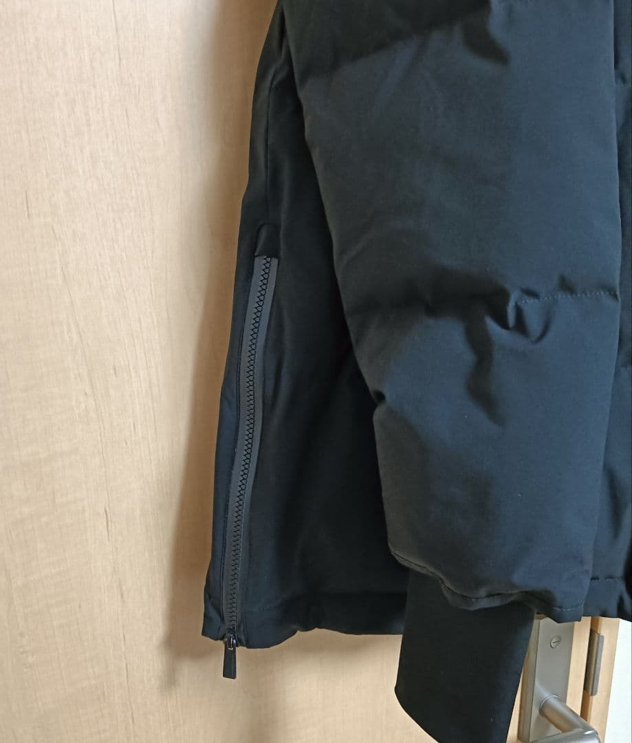 ナノユニバース　西川ダウン ソロテックス Aラインダウン　BLACK　Sサイズ