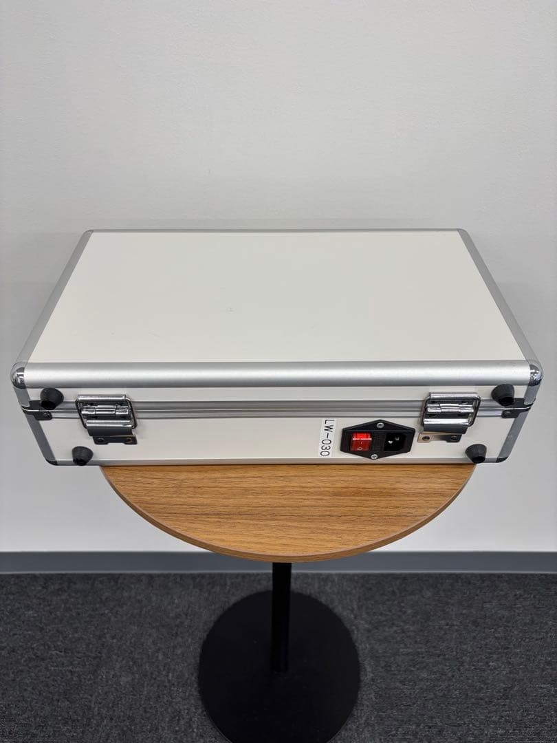 新品【大特価】 美容液　噴霧導入器　噴射のチカラで美容液を噴霧導入