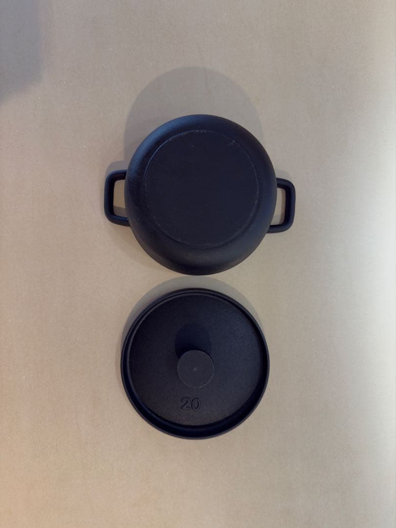 無印良品 鉄ダッチオーブン20cm