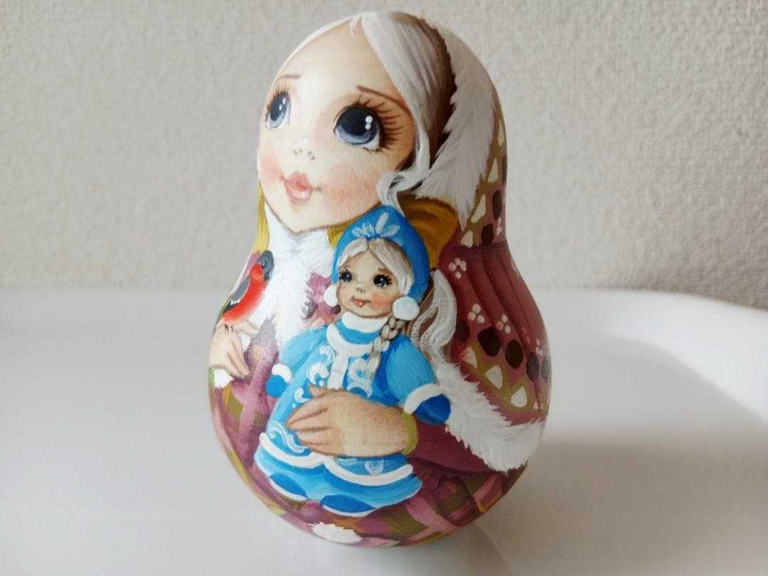 【CBT025】9cm級 おきあがりこぼし(大) スベトラーナ　雪娘