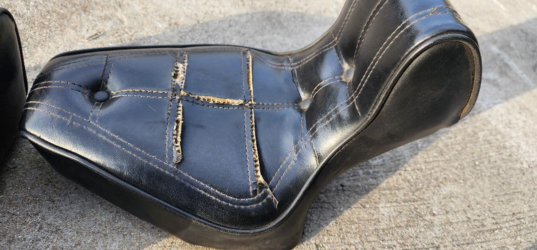 ハーレー　ラペラ　当時物　ナックル　パンヘッド　ショベル　シート　ソロシート