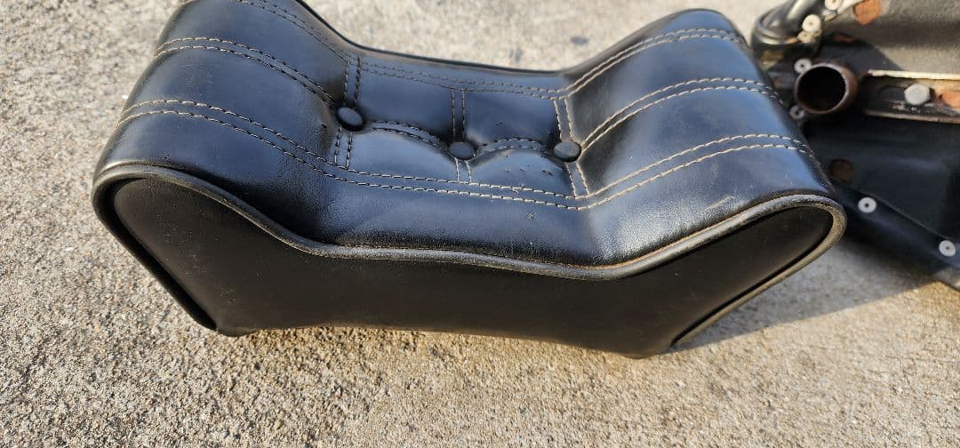 ハーレー　ラペラ　当時物　ナックル　パンヘッド　ショベル　シート　ソロシート