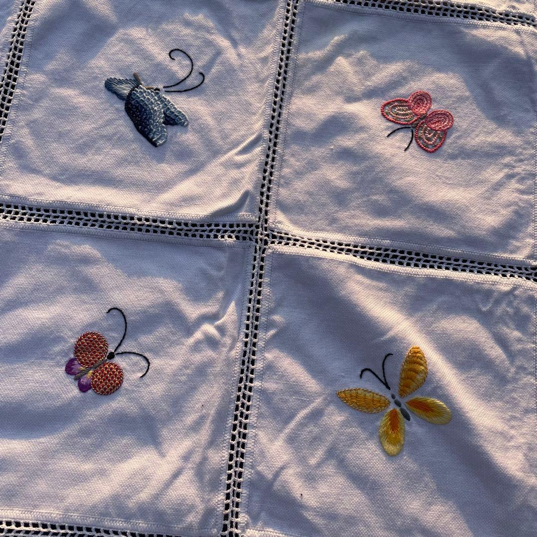 フランス　アンティーク　蝶々刺繍　テーブルクロス