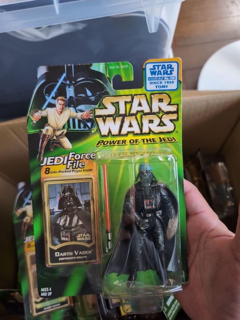 なかなか売れないので再値下げ！スターウォーズ 未開封フィギュア20体★