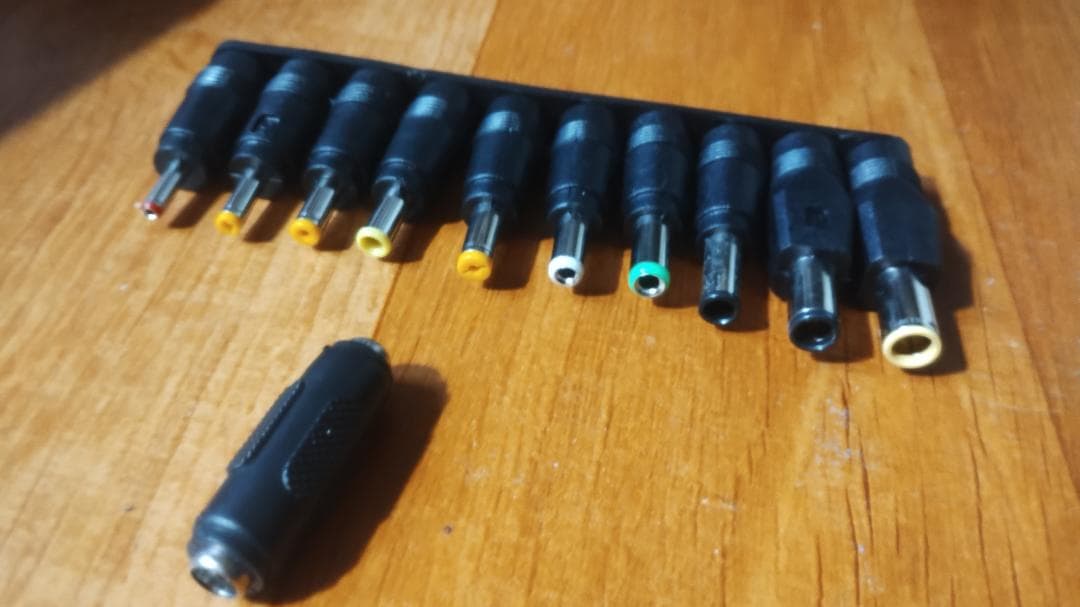 OTOUCH ソーラーパネル 100W 20V 折りたたみ式 チャージャー☆