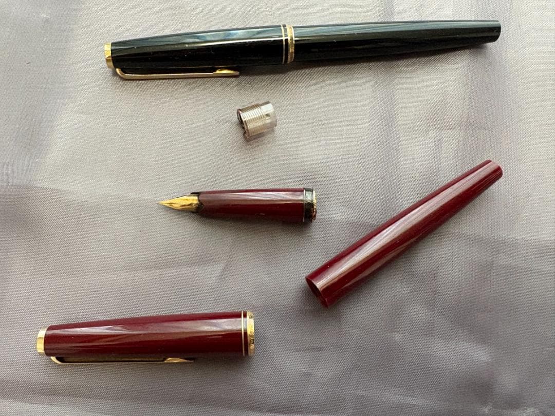 MONTBLANC 万年筆 585 黒　コンバーター&オマケ付