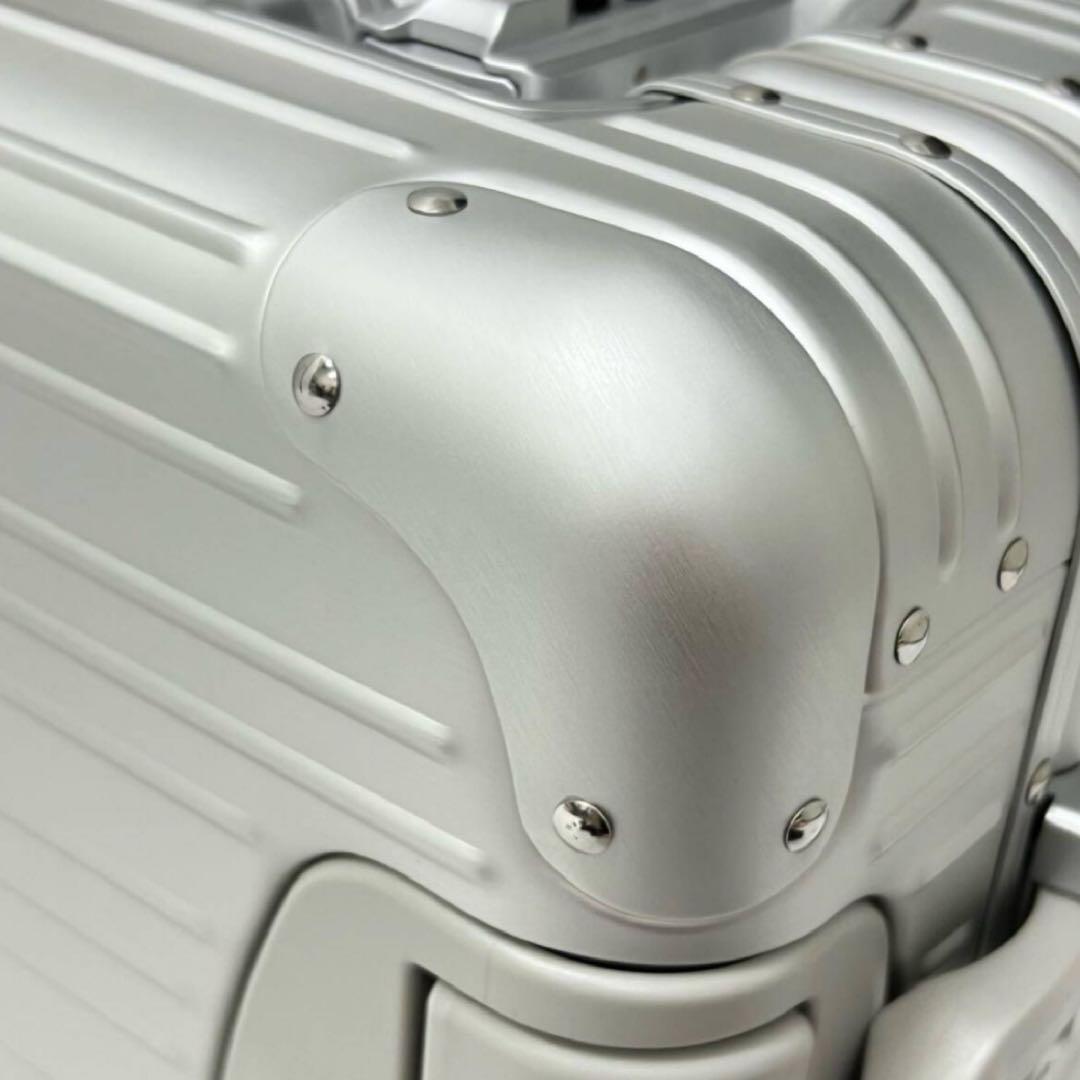 【未使用品】　メルセデスベンツ　キャリーケース　スーツケース　アルミニウム　4輪