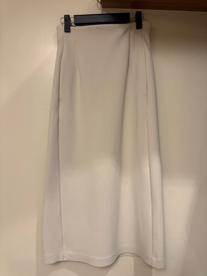 アクア✴︎アドーア　ADORE フルダルダンボールスカート