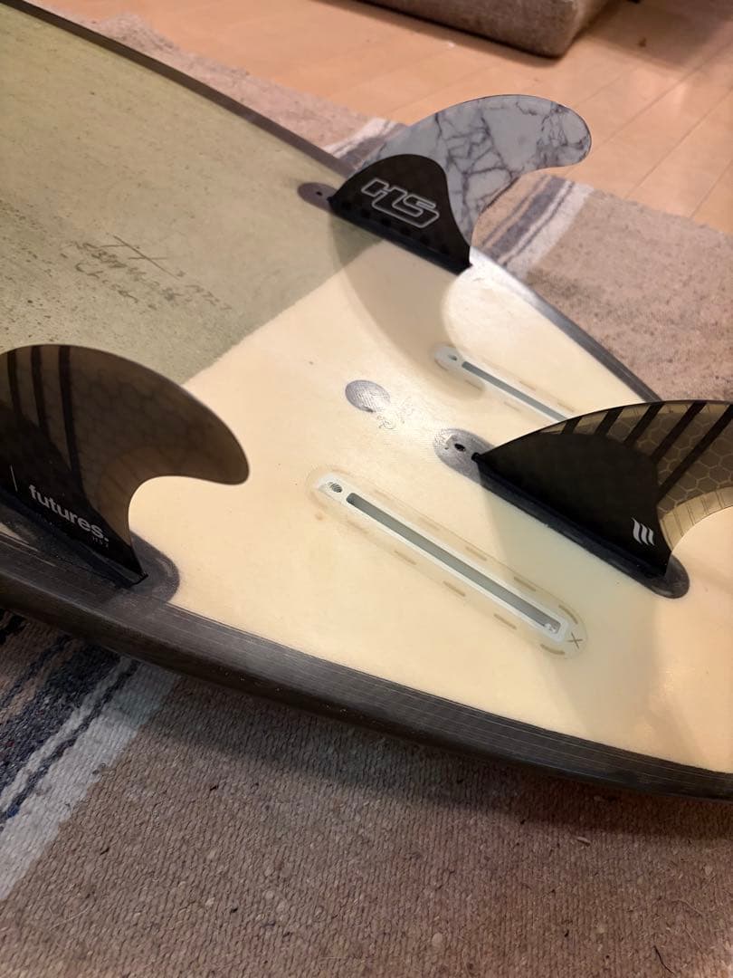 フィン付き サーフボード HaydenShapes 5'3