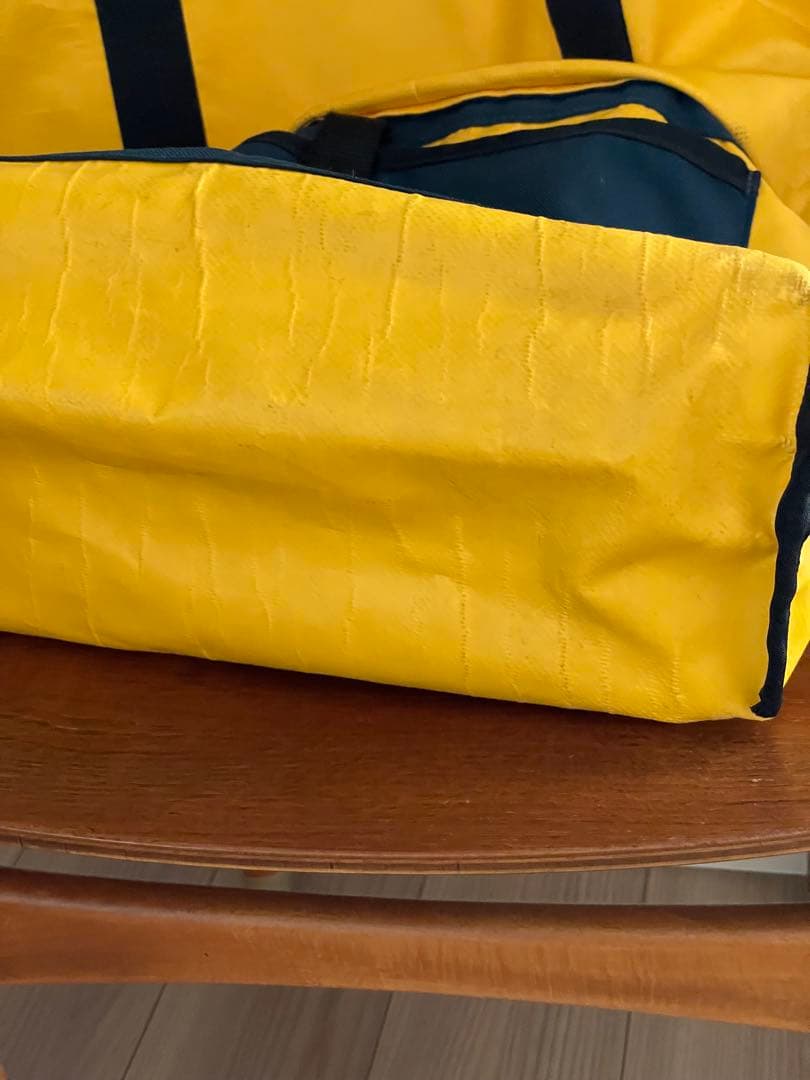 DE MARTINIメッセンジャーバッグ