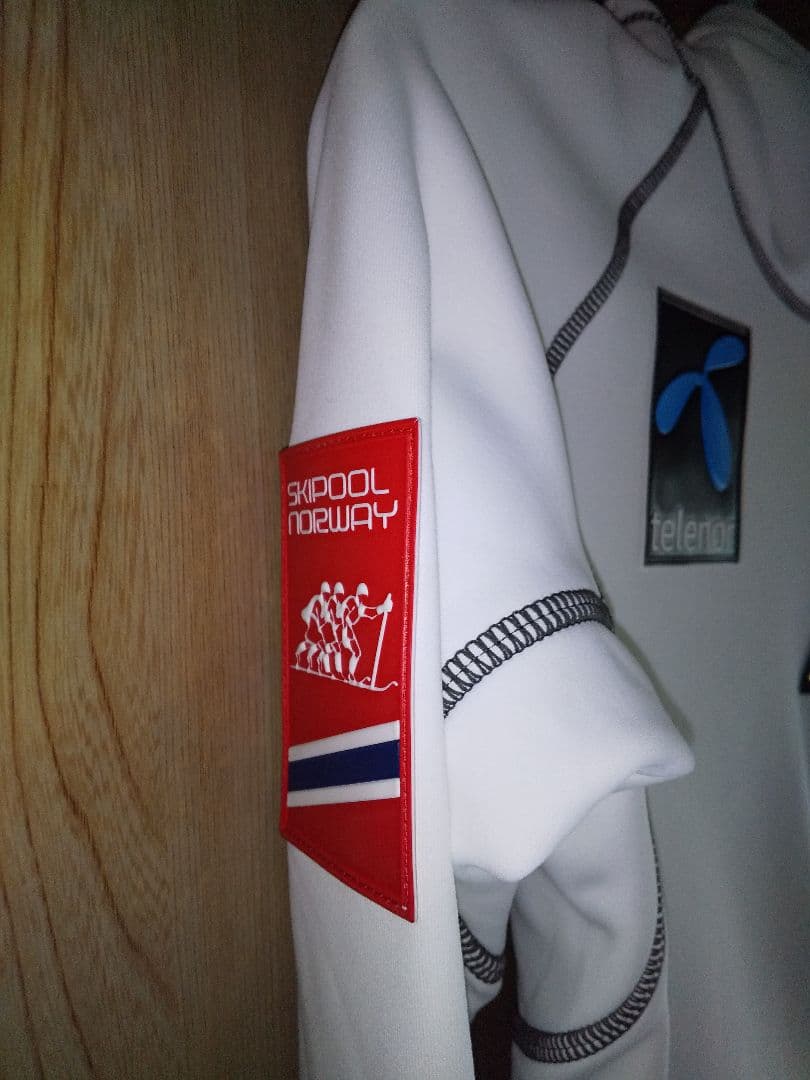 新品タグ付き PHENIX Norway Team   フード付きフリース M