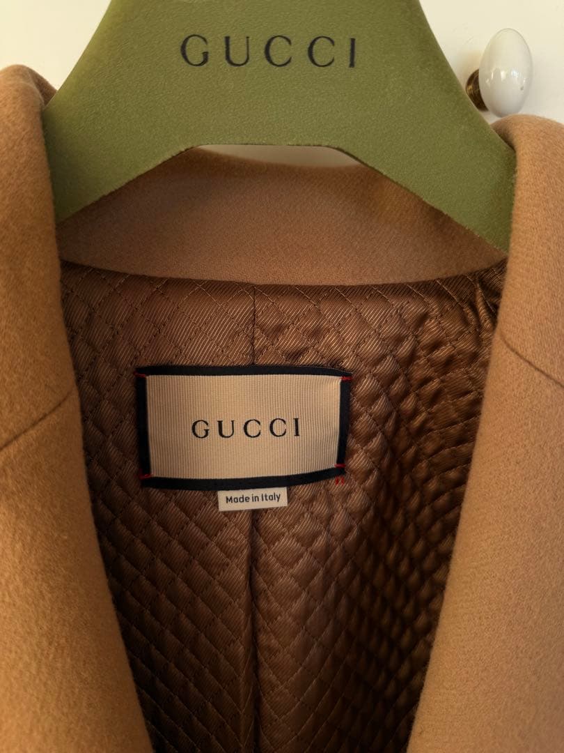 GUCCI ベージュ ロングコート GUCCIのハンガー付き