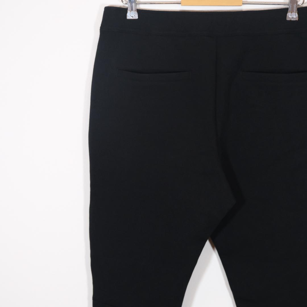 F.C.R.B.  TECH KNIT TRAINING PANTS XL