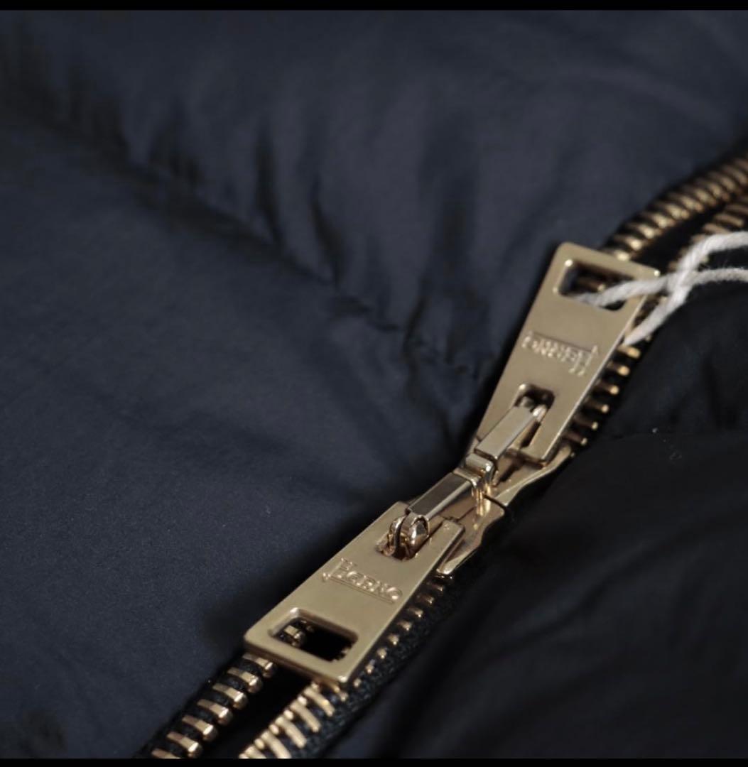 HERNO ヘルノ　ウール切り替え　異素材ダウンコート　size４０　ブラック
