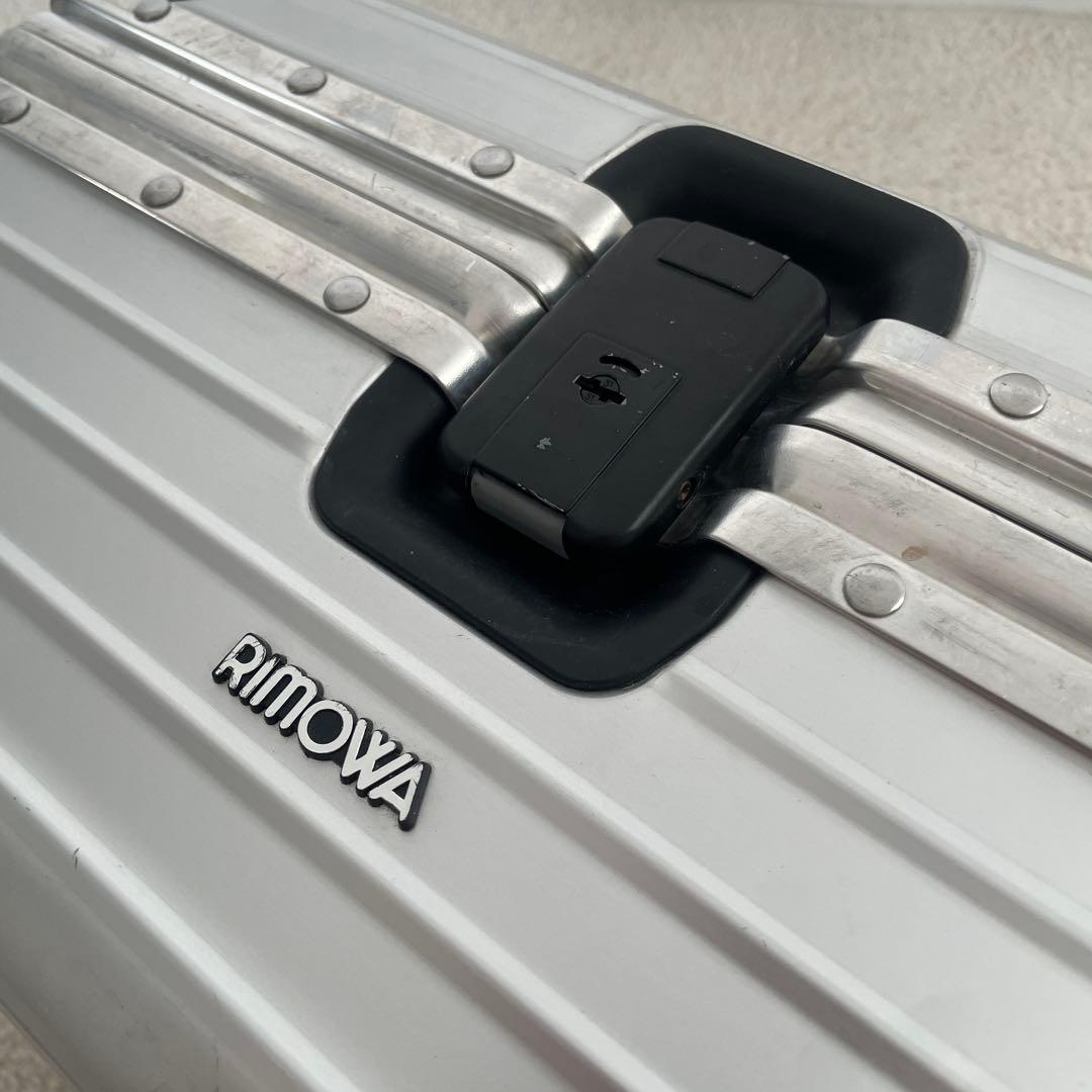 希少 RIMOWA Opal/オパール ビューティケース 19L アルミニウム
