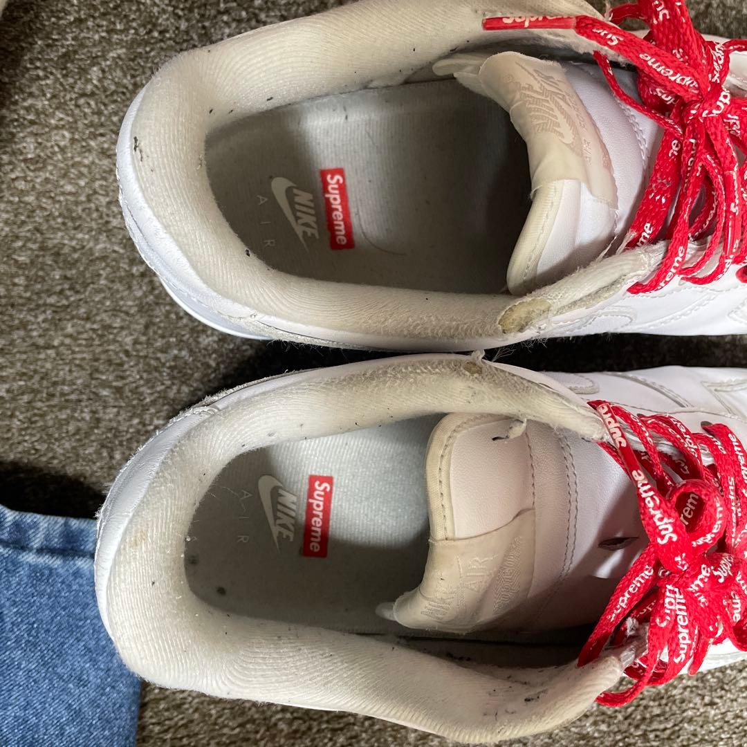 Nike Air Force 1 Supreme シューレース付き