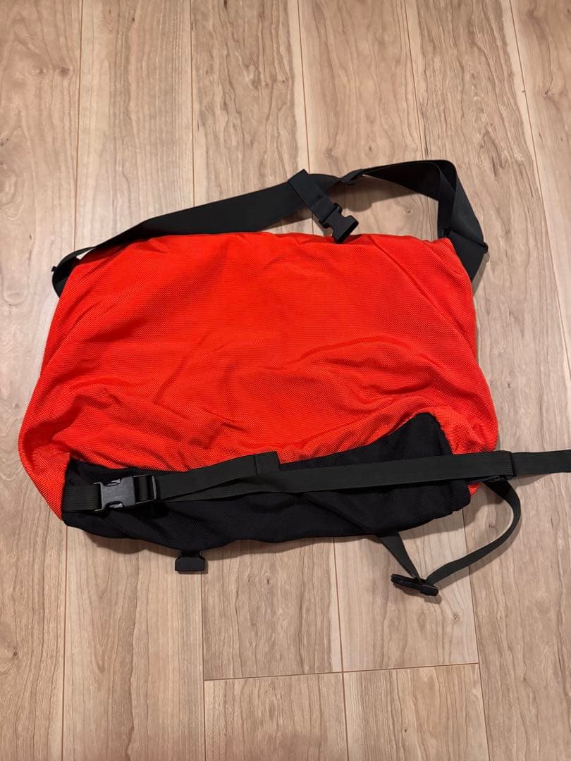 稀少　USA製パタゴニア　クリティカルマスバック　メッセンジャーバック