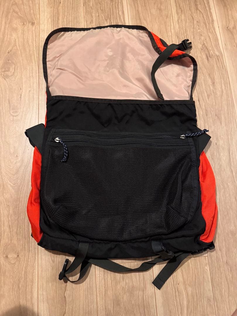 稀少　USA製パタゴニア　クリティカルマスバック　メッセンジャーバック