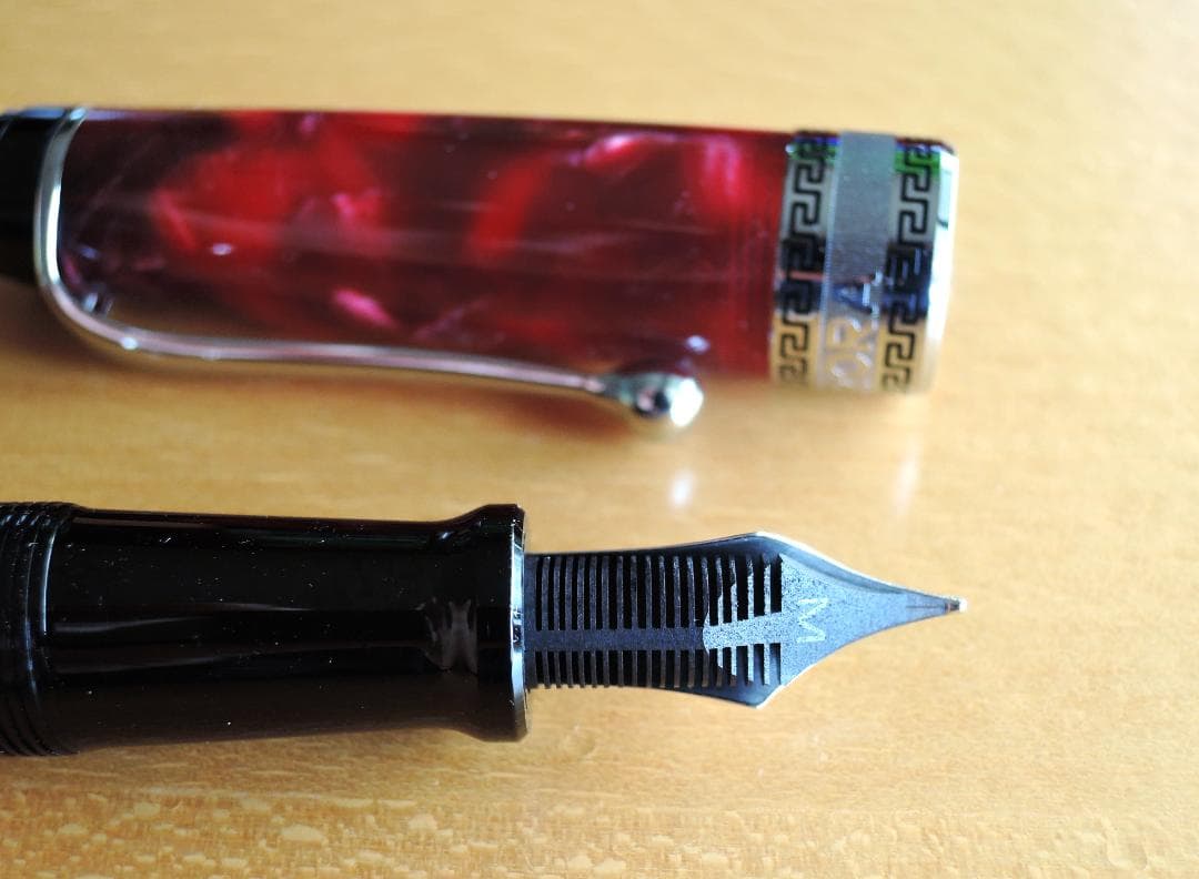 taka【2月14日迄】アウロラ AURORA オプティマ 万年筆