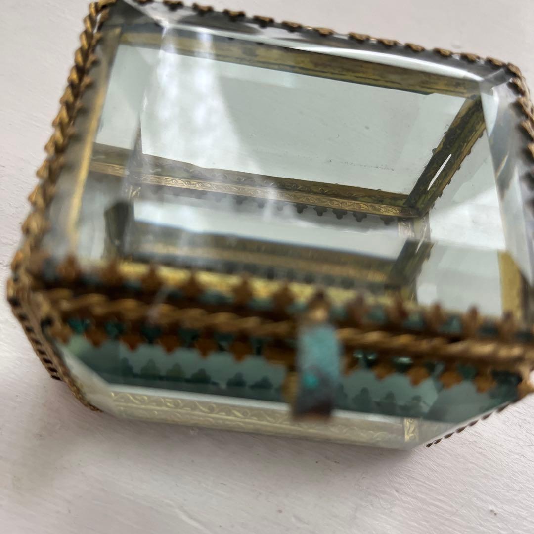 フランスアンティーク ジュエリーボックス　装飾 ベベルガラス ガラス小物入れ