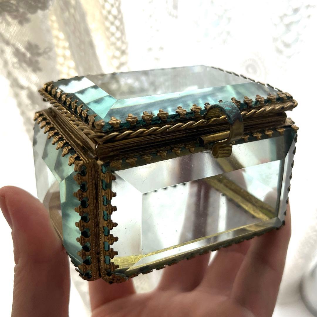 フランスアンティーク ジュエリーボックス　装飾 ベベルガラス ガラス小物入れ