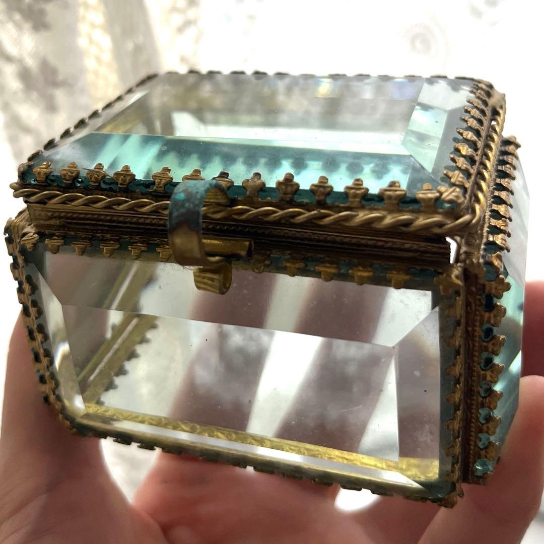 フランスアンティーク ジュエリーボックス　装飾 ベベルガラス ガラス小物入れ