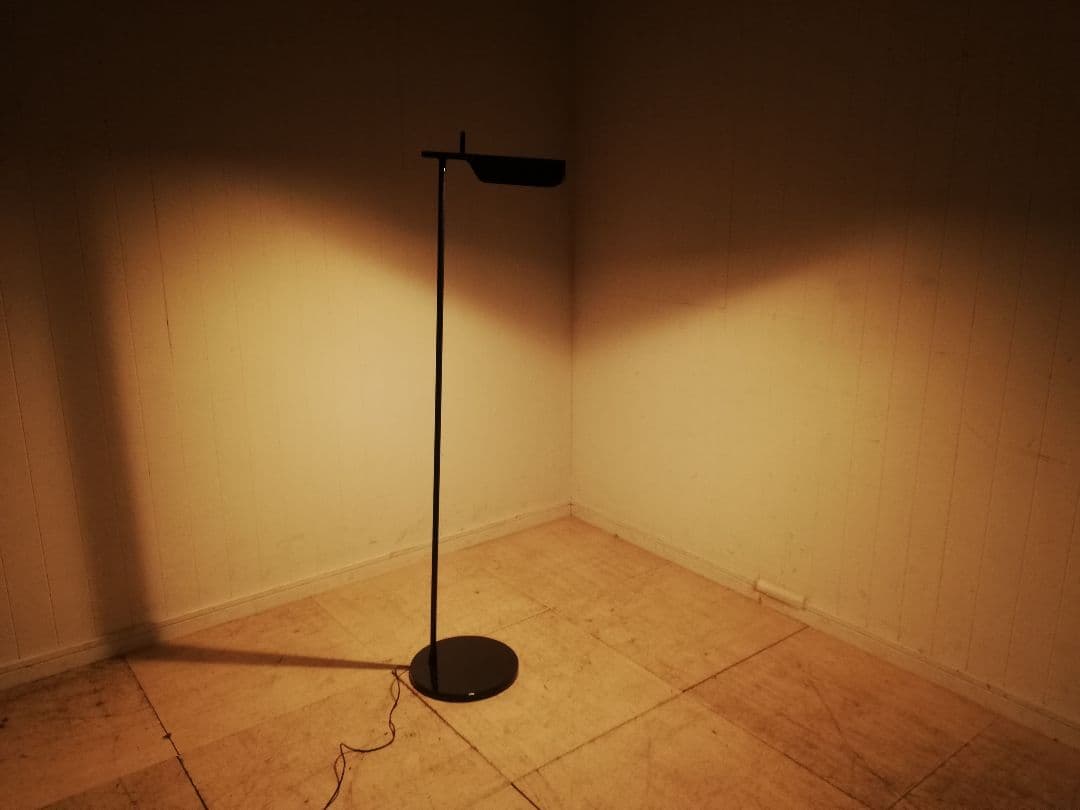 モデルルーム展示品 FLOS TAB black 2024年製