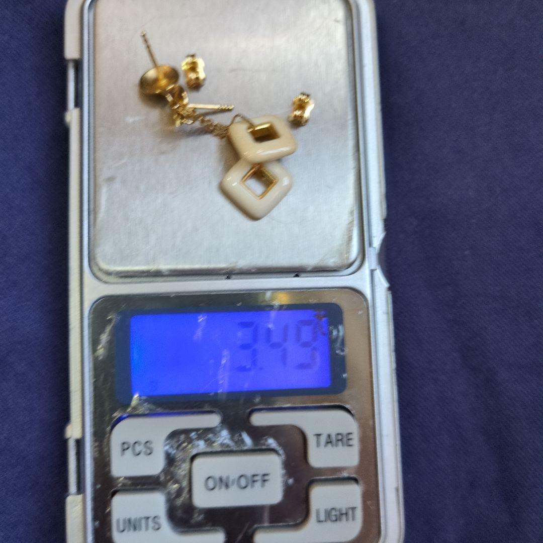 ウノアエレ エナメル×750yg スイングピアス