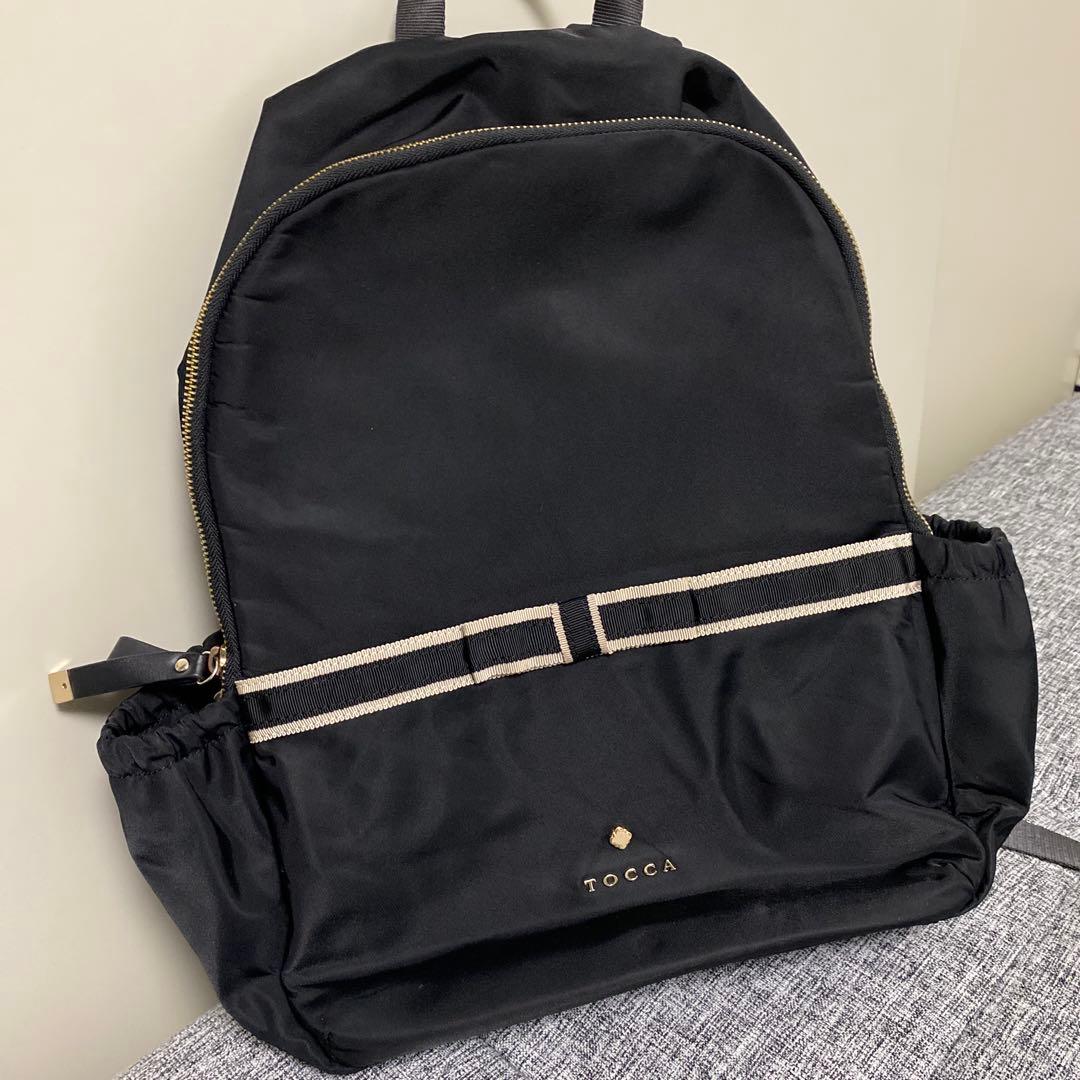 美品　トッカ　バッグパック　リュック　黒