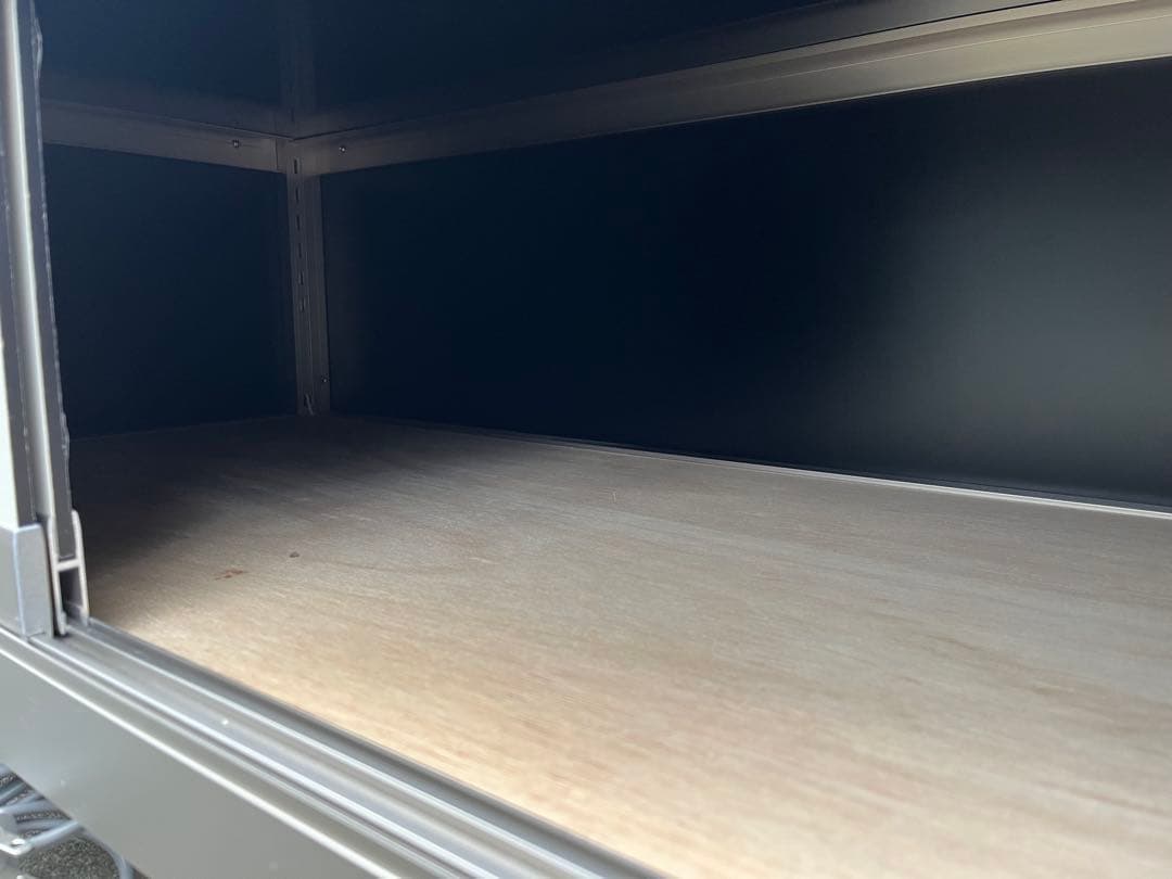 ◆引き取り限定◆エクシード　ガラスショーケース　24万　ストック付き　　照明付き