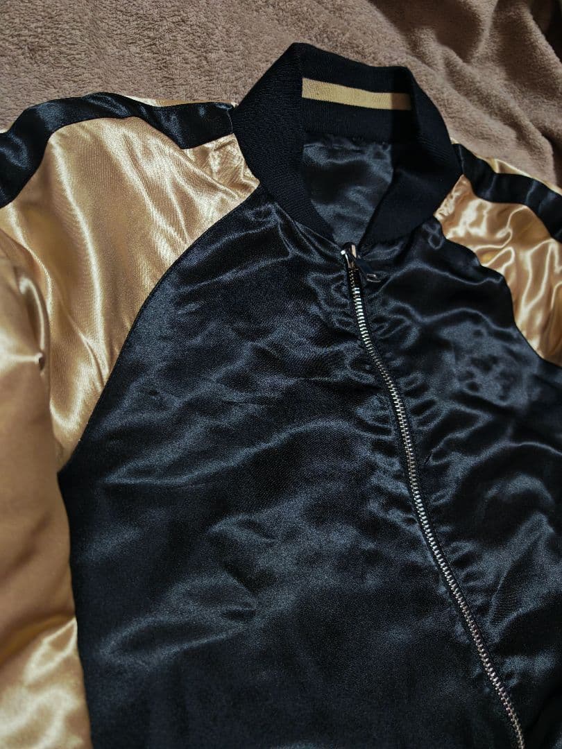 むかしむかし２面用 日本限定 スカジャン vintage 骸骨花 レーヨン