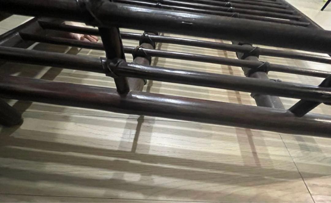 カサブランカ　ガラスローテーブル