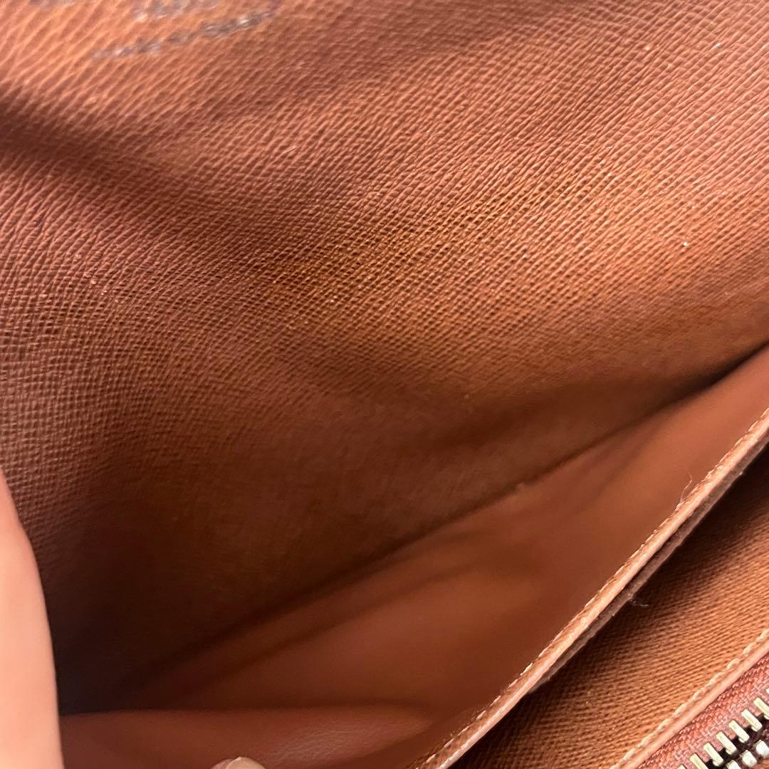 ルイヴィトン　ポルトフォイユサラ　長財布　モノグラムキャンバス