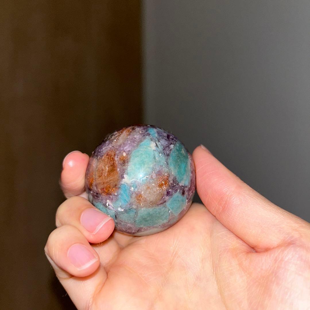 ①アマゾナイト サンストーン レピドライト 共生 スフィア レア 45.9ミリ