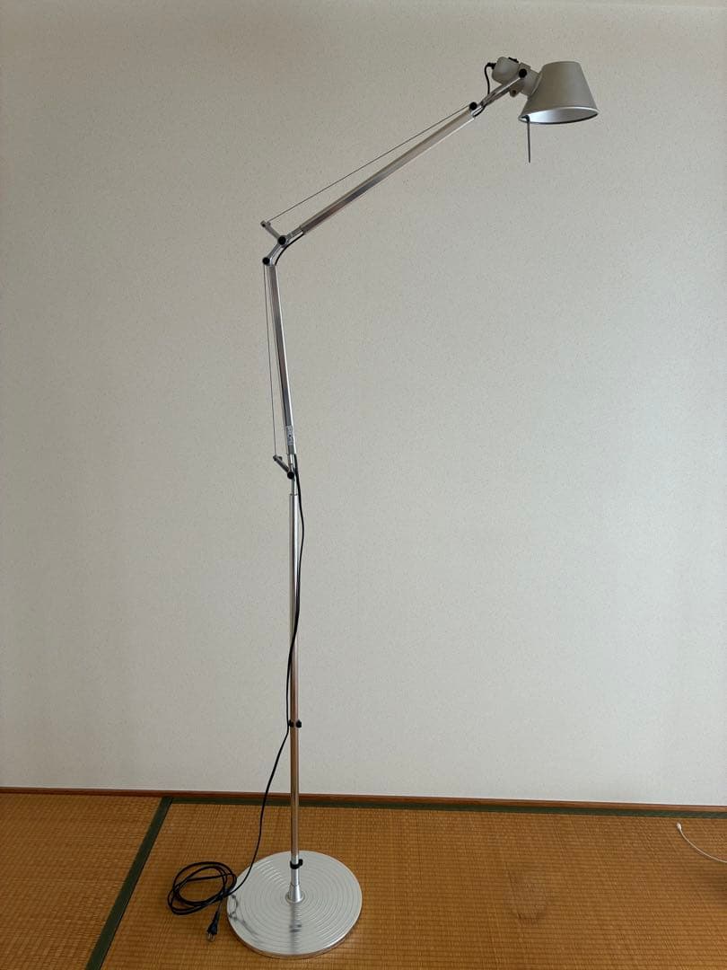 アルテミデ（Artemide）シルバー アーム式 フロアスタンド