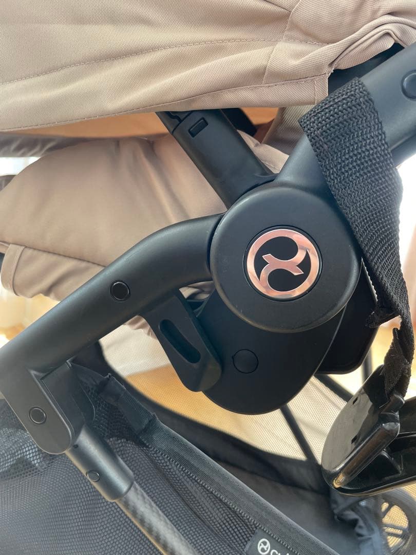 cybex メリオカーボン ベージ