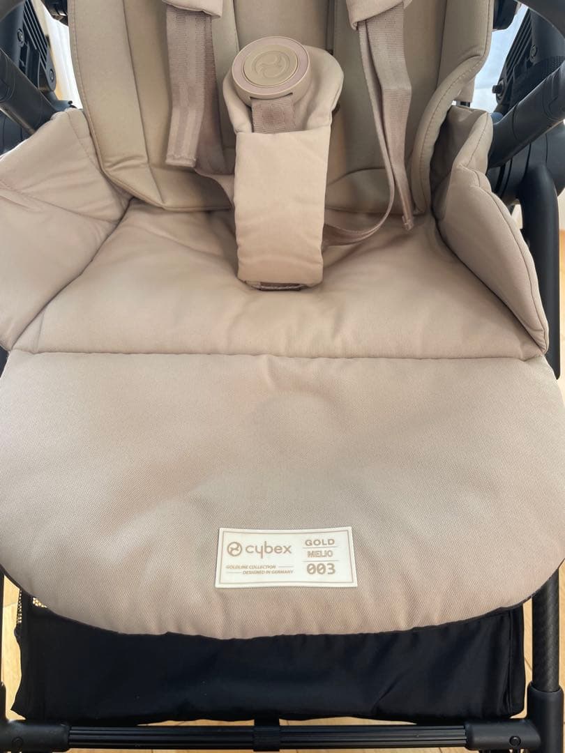 cybex メリオカーボン ベージ