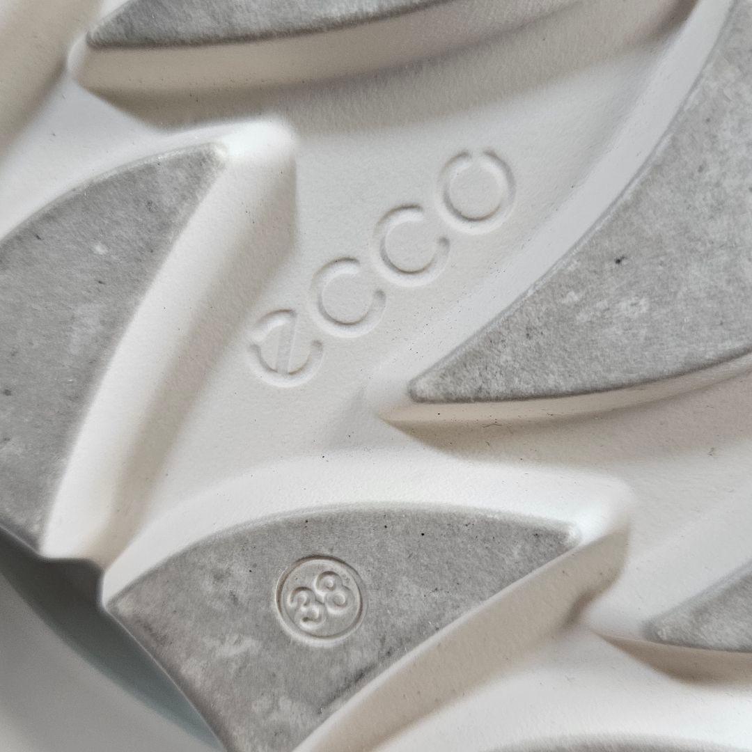 美品 ECCO エコー レザースニーカー 厚底 ホワイト 38