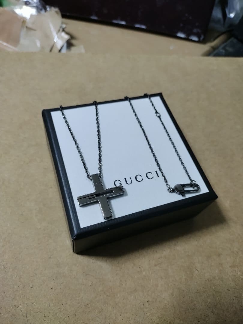 GUCCI グッチ シルバー925 Gクロスネックレス 高級感あり イタリア製