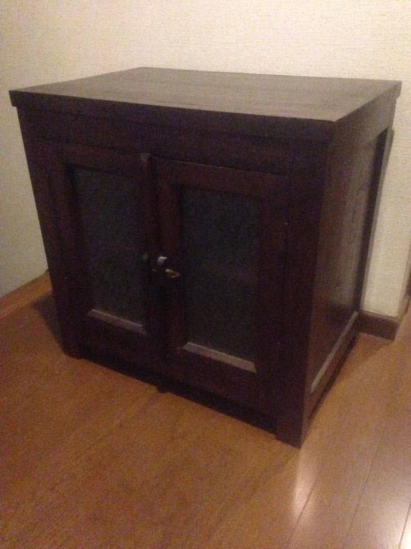 バリ家具オールドチーク無垢材格子ガラス扉飾り棚木製食器棚チェストアジアン家具