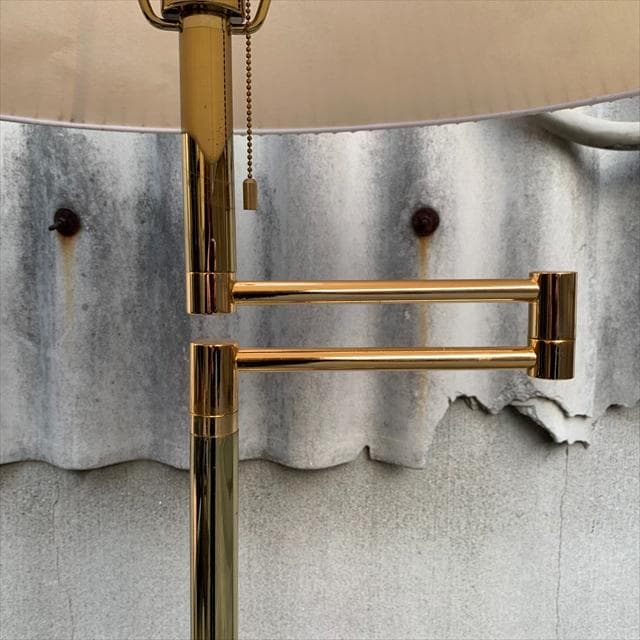 クラシック｜フロアランプ｜スウィングアーム｜ゴールドカラーベース｜照明｜②｜