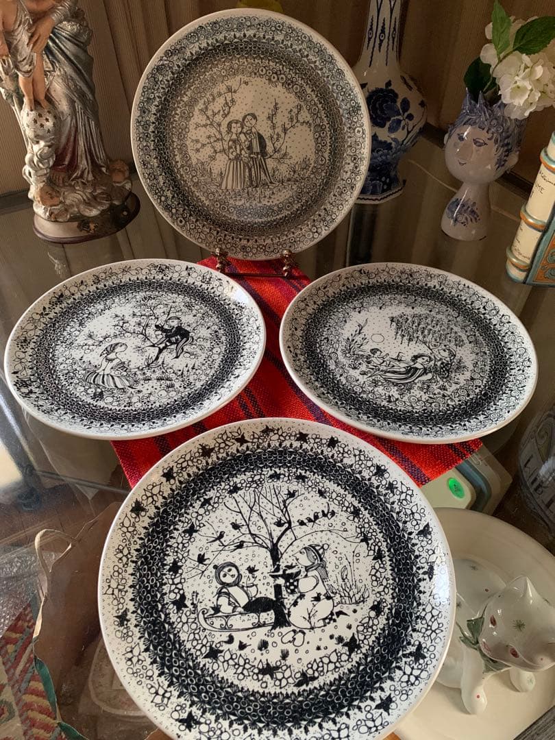 ビヨンヴィンブラッド　中型ビンテージレアな四季の4枚セット！美品です！