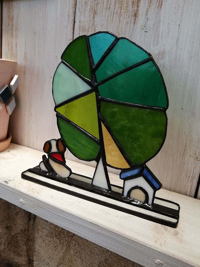 緑の木とワンちゃん2