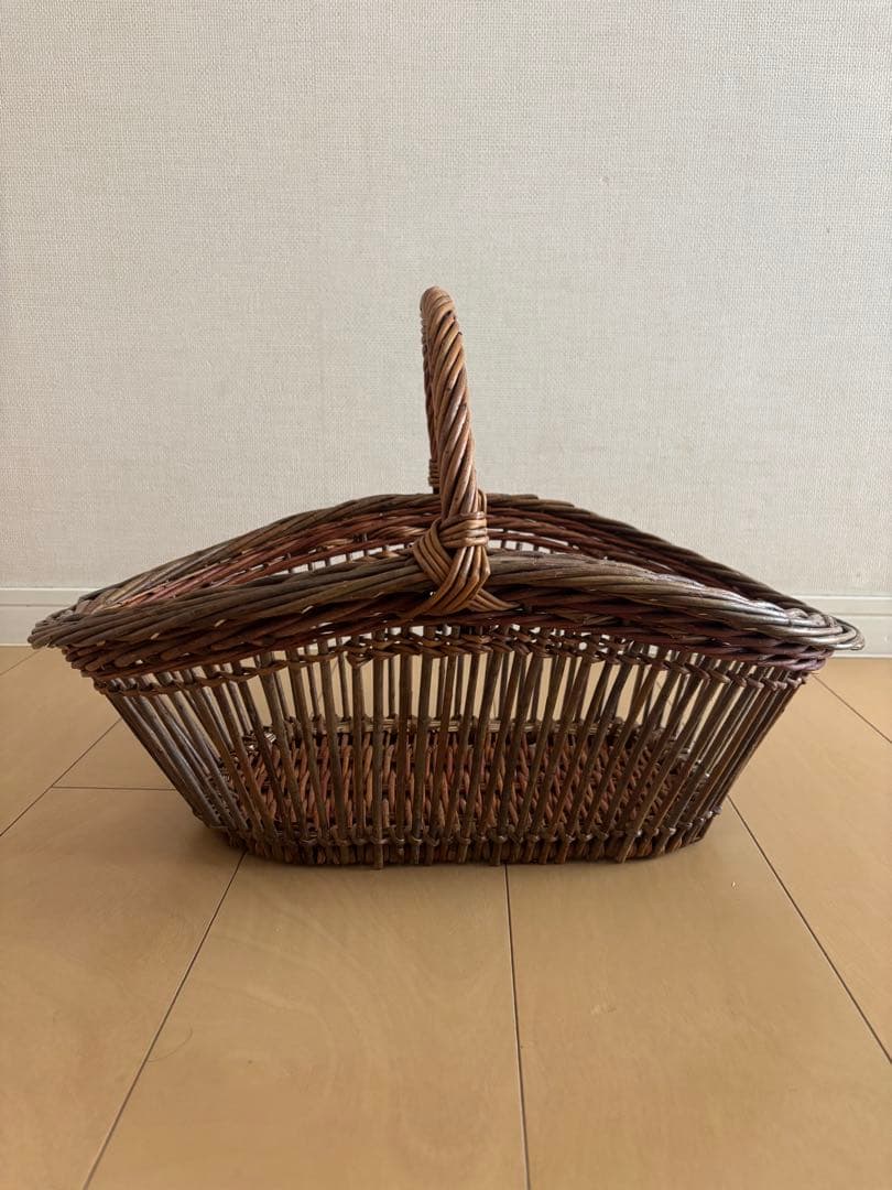 2/7まで最終価格　フランス 柳細工の収穫かご