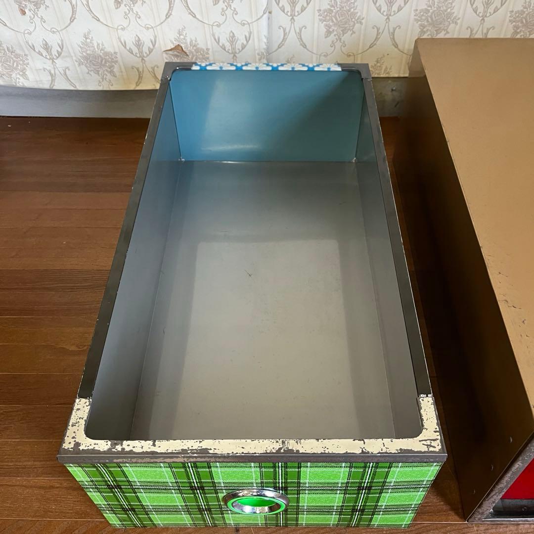 【アンティーク】② 昭和レトロ レトロポップ ブリキ 衣装ケース 収納ボックス