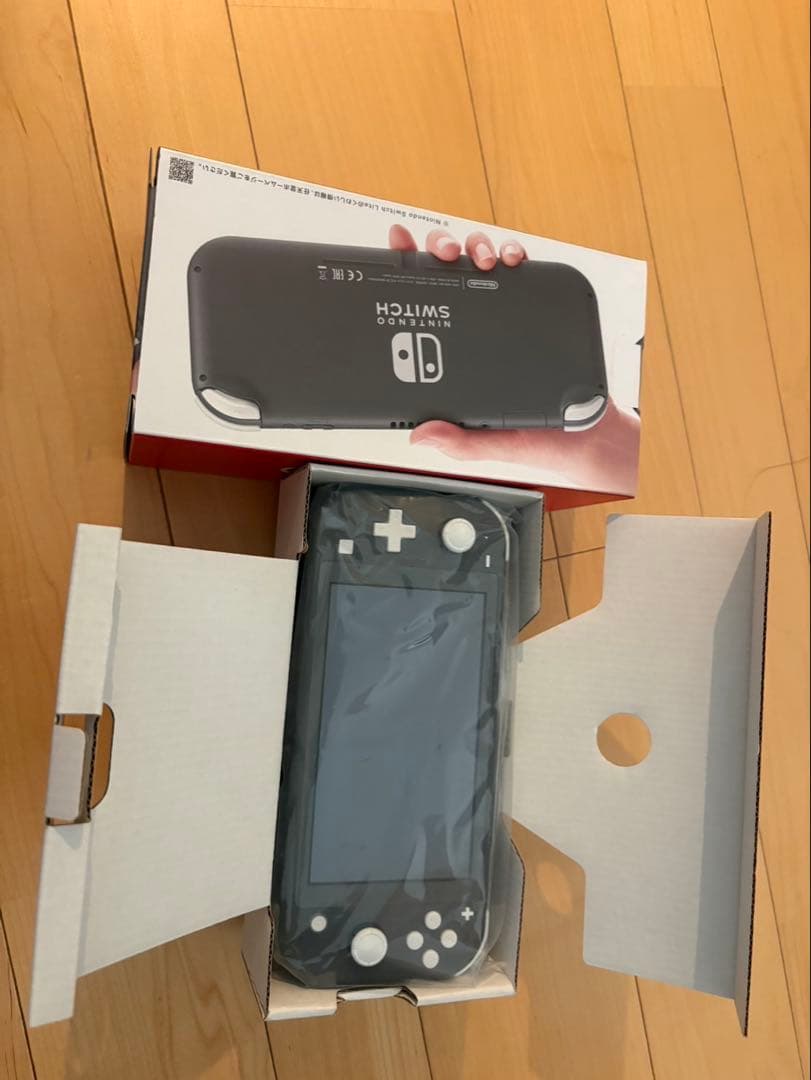 Nintendo Switch Lite ブラック本体