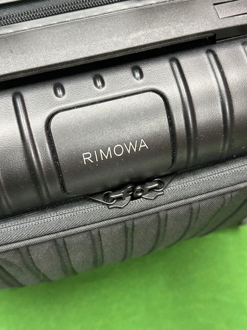 【RIMOWA】コンパクトスーツケース