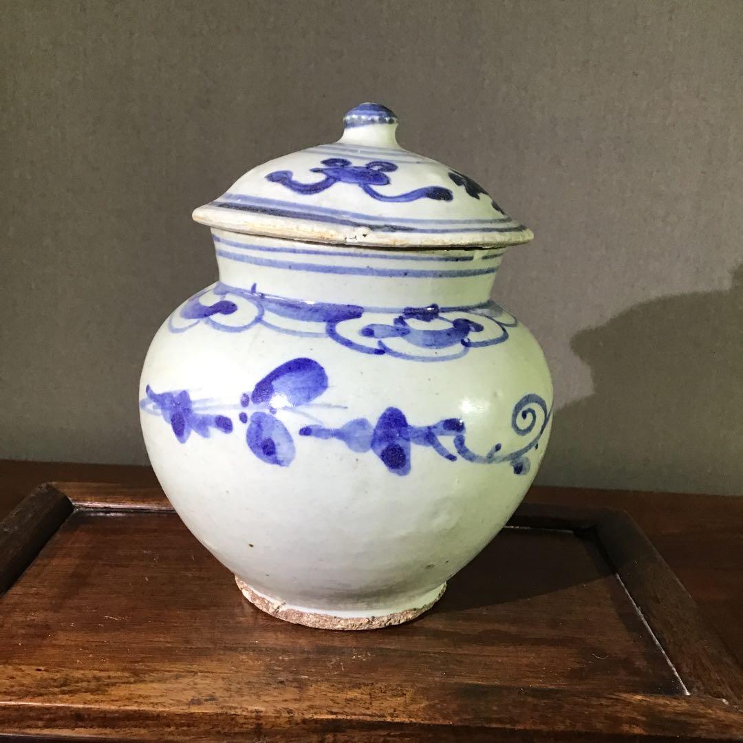 李朝　蓋付小壺