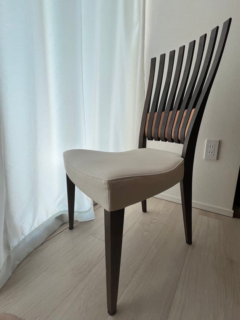 カリモク　モダン ダイニングチェア 1客